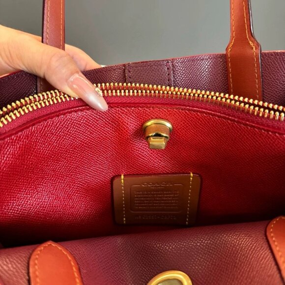 COACH PEANUTS Willow Tote Bag 24 Signature Canvas Tan Brown Multi NEW - Picture 9 of 9